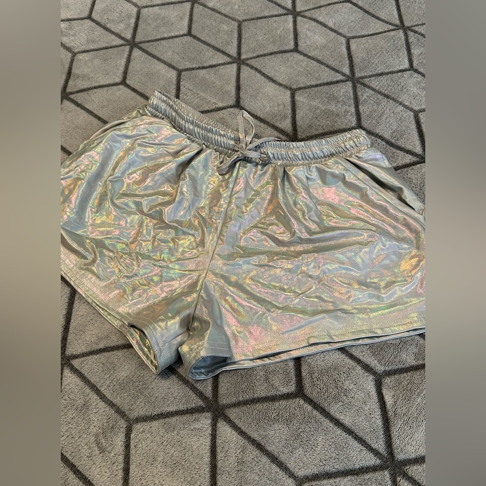 Sliver shorts